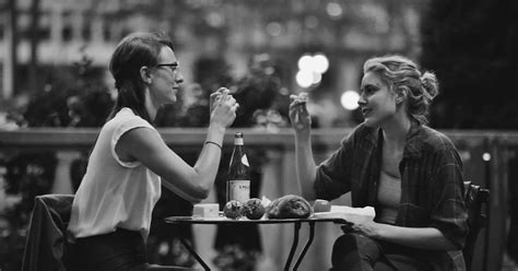  Frances Ha:  Czarno-biały taniec melancholii i szalonej przyjaźni!